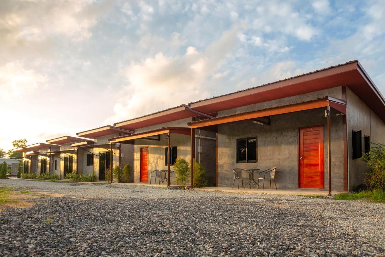 Malinee Resort Bãi biển Bang Tao Ngoại thất bức ảnh